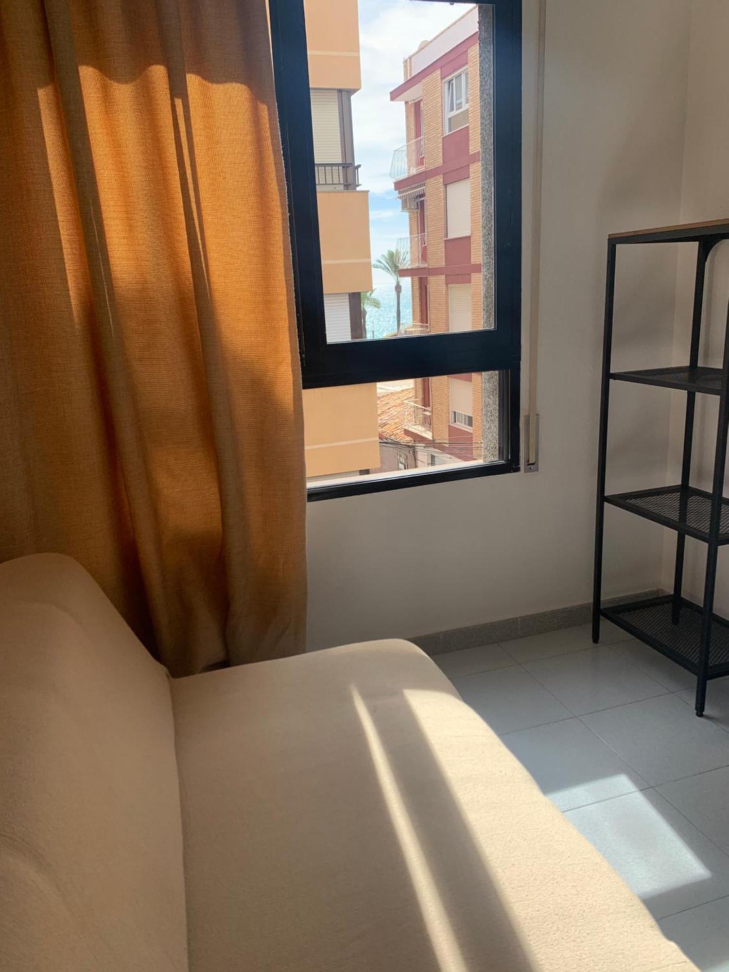 Schoene Wohnung In Zentrum Von ตอร์เรเวียคา ภายนอก รูปภาพ
